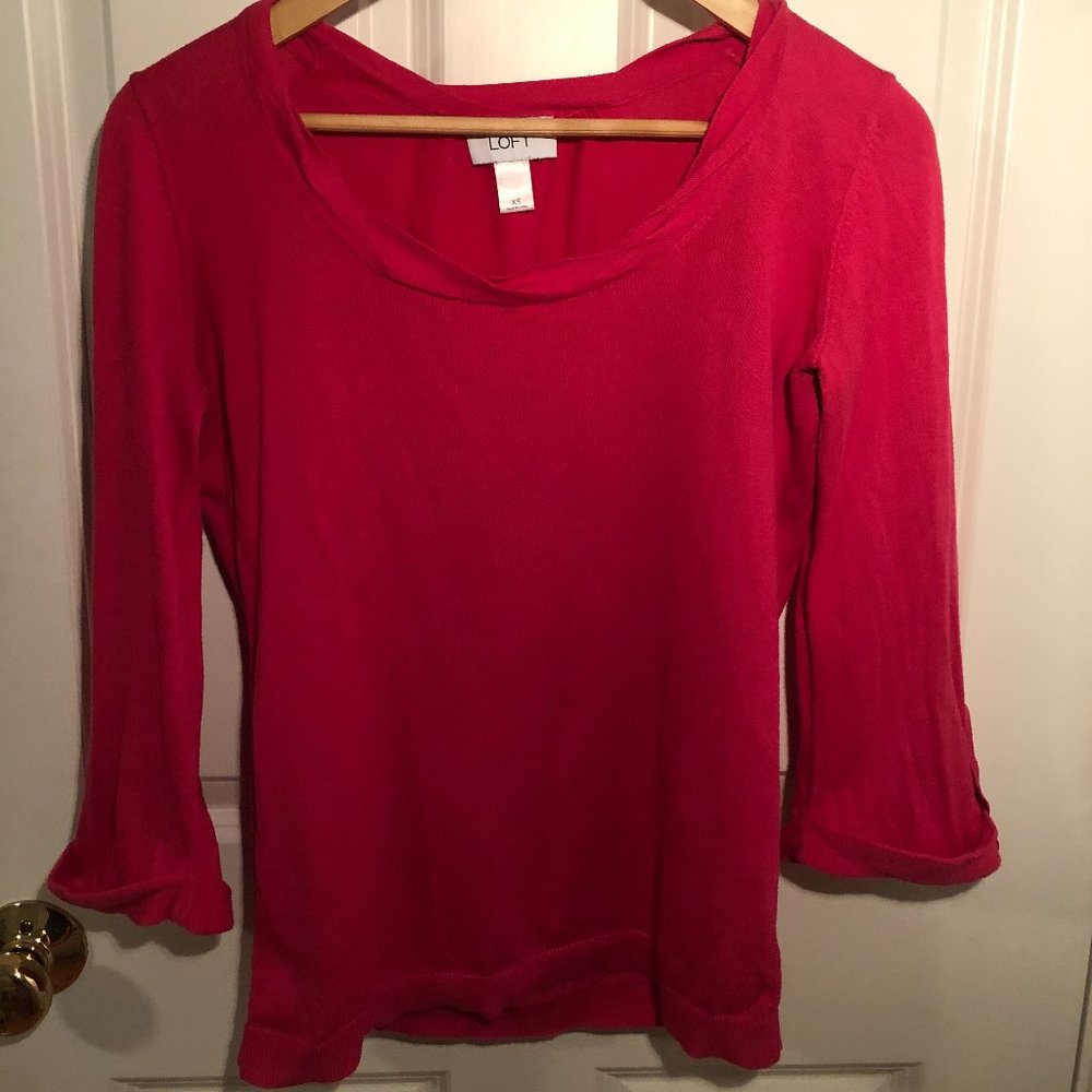 LOFT women's pink scoop neck sweater size XS